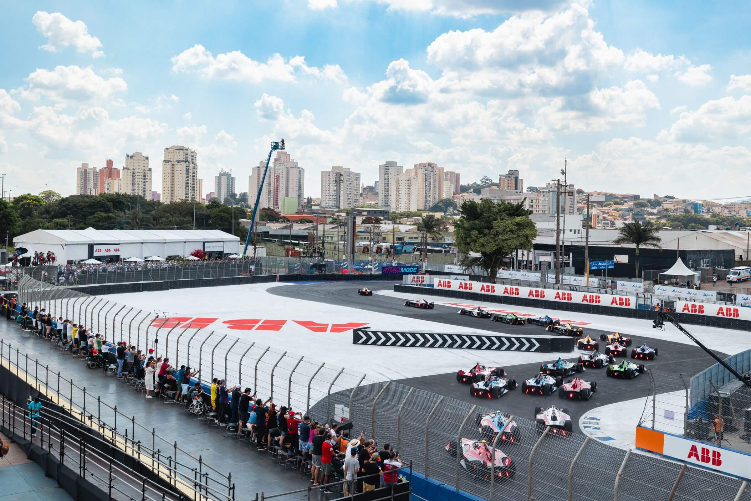 Sao-Paulo-Formula-E-Race-Start